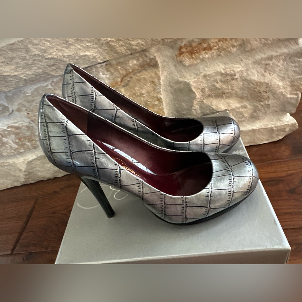 Stunning Jessica Simpson Stilettos Size 6